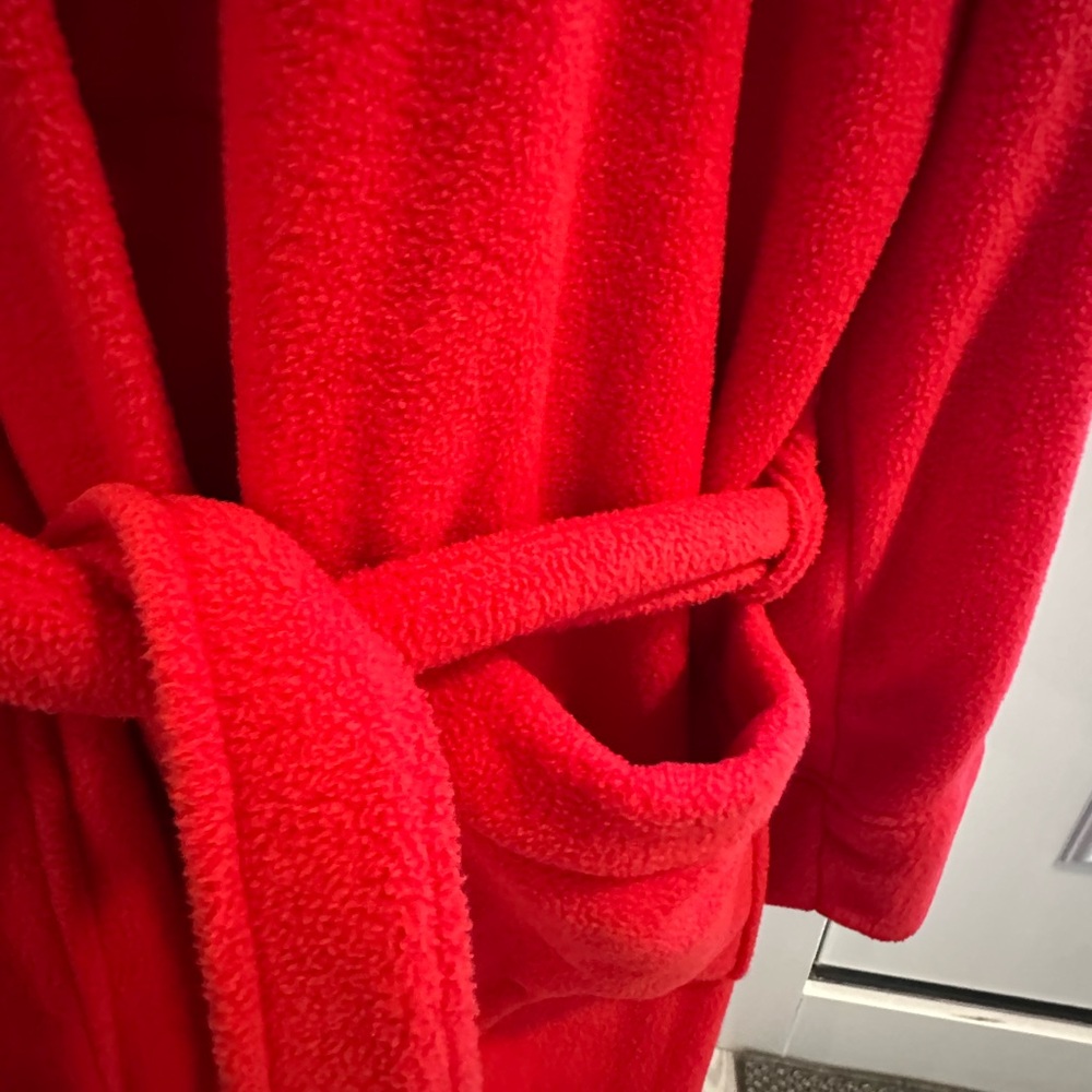 Indigo Vibrant Red Fleece Robe - Picture 3 of 9